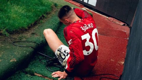 Benjamin Sesko Absen Bela Slovenia, Cedera Tulang Kering Kembali Ganggu Striker Manchester United
