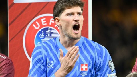 Gregor Kobel Raih Clean Sheet ke-8 Bersama Swiss, Tampil Nyaris Tanpa Ancaman