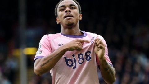 Eli Junior Kroupi Ingin Gabung Barcelona, Bournemouth Terancam Kehilangan Striker Muda Berbakat Tersebut